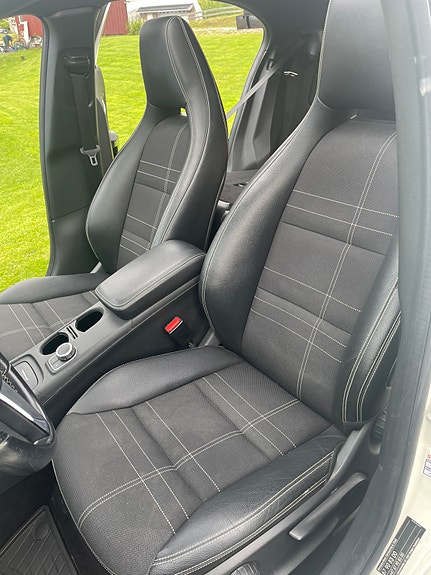 Mercedes-Benz A180 18 of 21