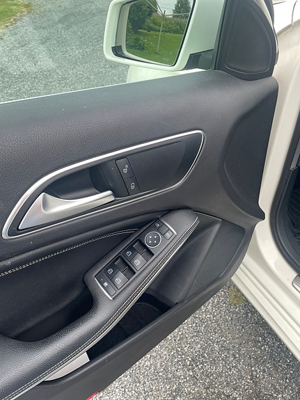 Mercedes-Benz A180 11 of 21