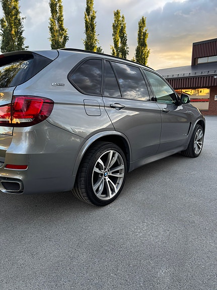 BMW X5 5 of 5