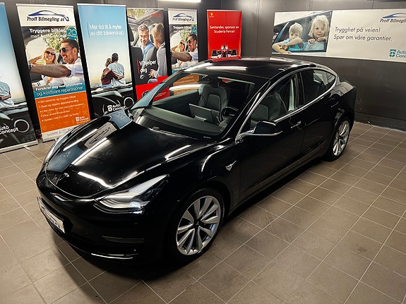 Tesla Model 3 2 of 5
