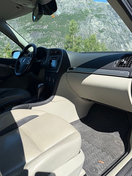 Saab 9-3 3 of 5