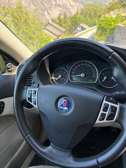 Saab 9-3 4 of 5