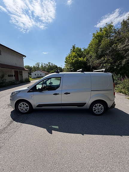 Ford Transit Connect 5 of 5