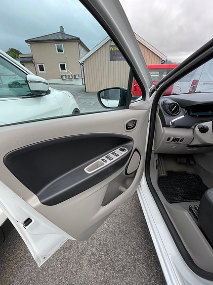 Renault Zoe 9 of 22