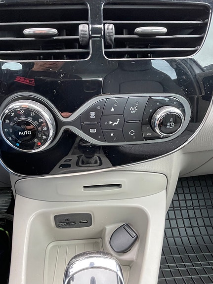 Renault Zoe 17 of 22
