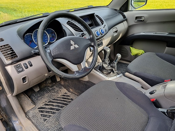 Mitsubishi L200 5 of 5