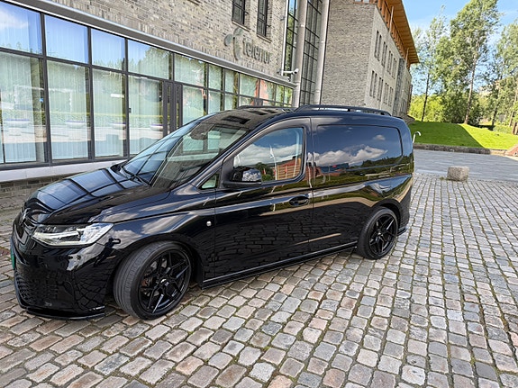 Volkswagen Caddy 2 of 5