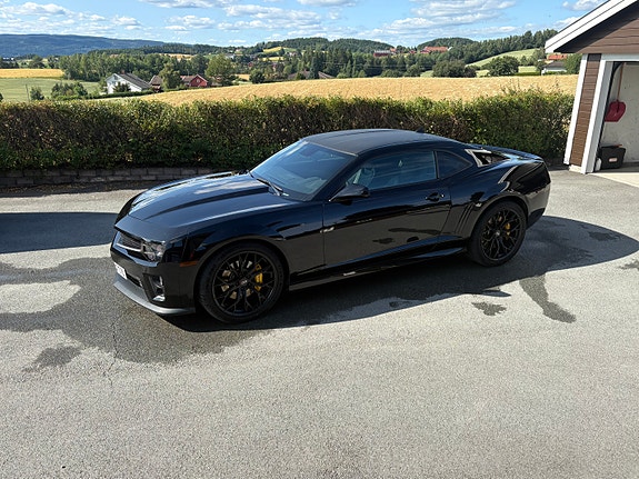 Chevrolet Camaro 2 of 8
