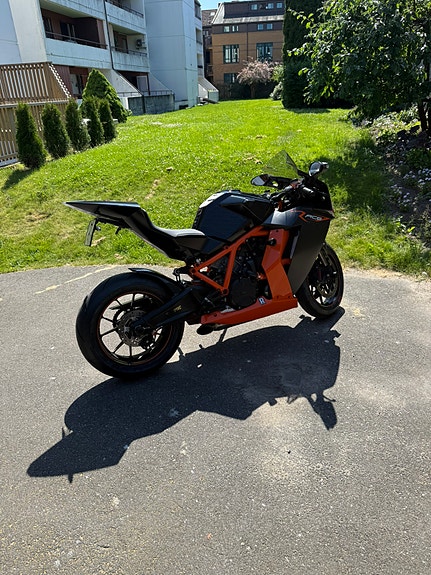 KTM RC8R 1190 4 of 14