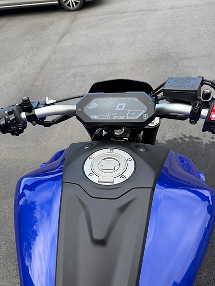 Yamaha MT-07 7 of 10