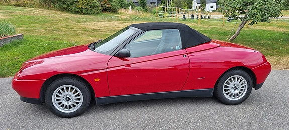 Alfa Romeo Spider 7 of 19