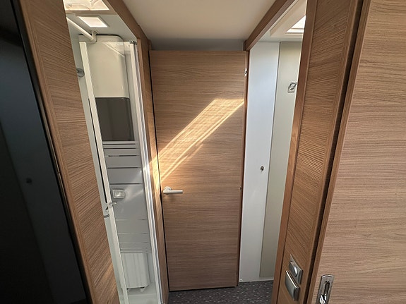 Adria Adora 673 PK 19 of 30