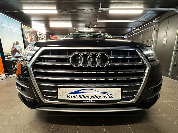 Audi Q7 9 of 30