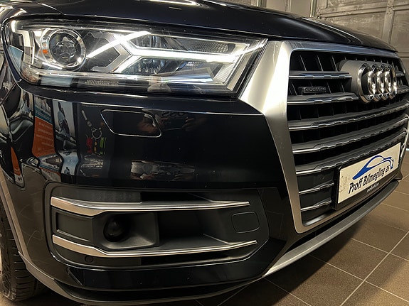 Audi Q7 13 of 30