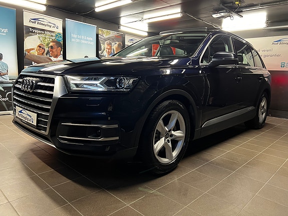 Audi Q7 4 of 5