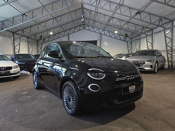 Fiat 500 2 of 5