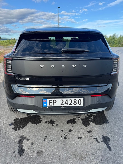 Volvo EX30 CC 3 of 5