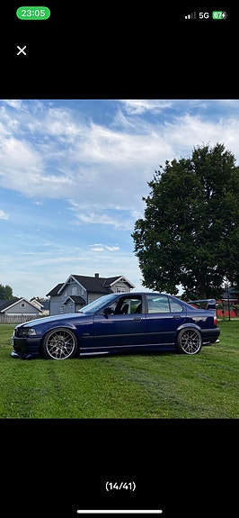 BMW 328i 11 of 15