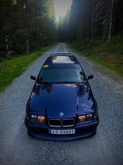 BMW 328i 10 of 15