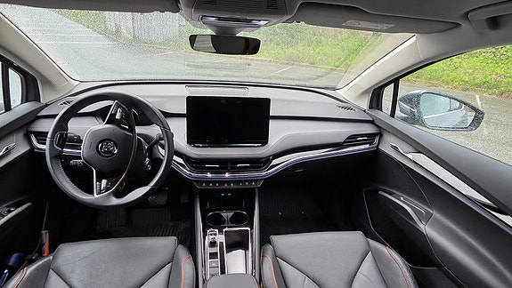 Skoda Enyaq 14 of 16
