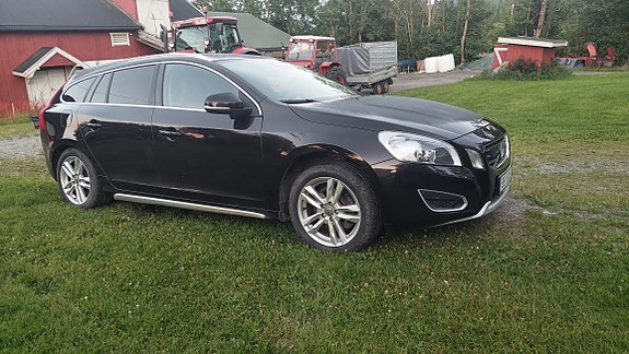 Volvo V60 12 of 15