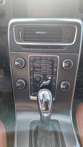 Volvo V60 10 of 15