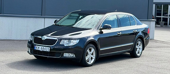 Skoda Superb 2 of 5
