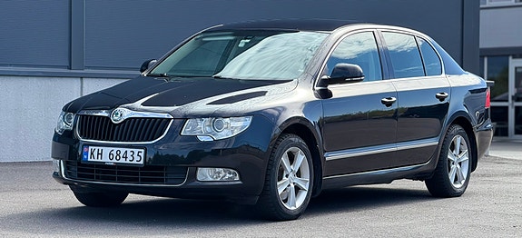 Skoda Superb 3 of 5
