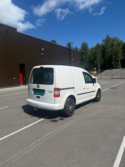 Volkswagen Caddy 3 of 5