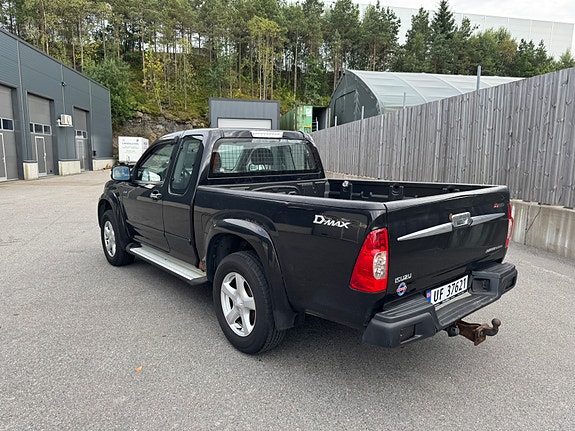 Isuzu D-max 3 of 5