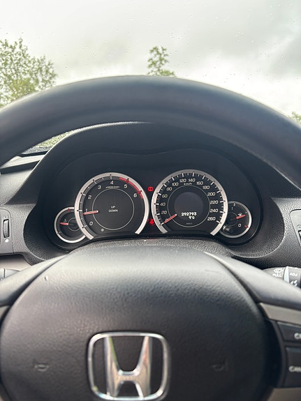 Honda Accord 8 of 12