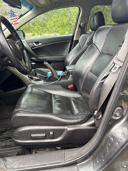 Honda Accord 10 of 12