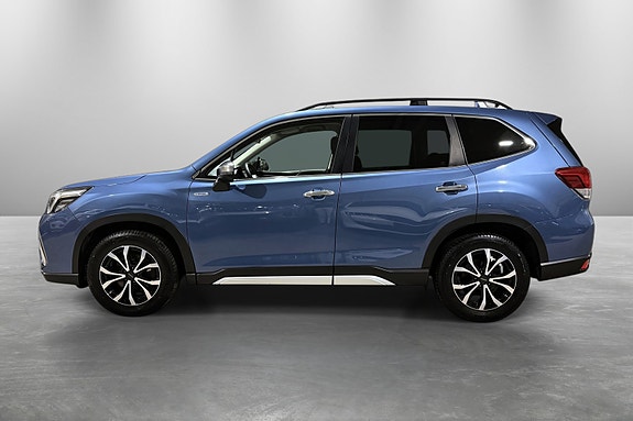 Subaru Forester 3 of 5