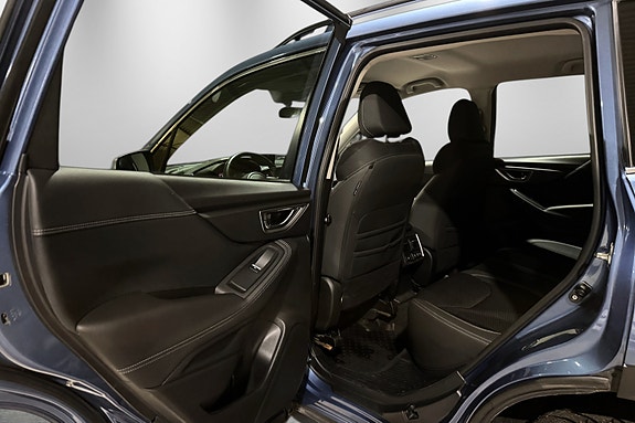 Subaru Forester 22 of 30
