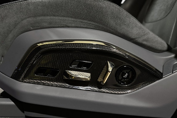 Lotus Eletre 27 of 30