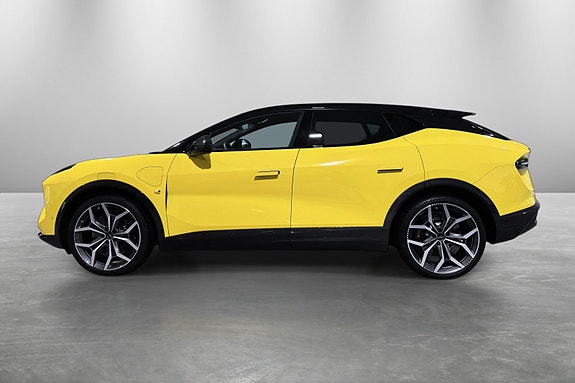 Lotus Eletre 3 of 5