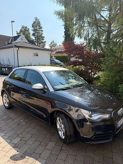 Audi A1 2 of 26