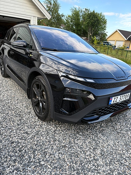 Skoda Elroq 2 of 5