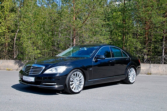 Mercedes-Benz S250 30 of 30
