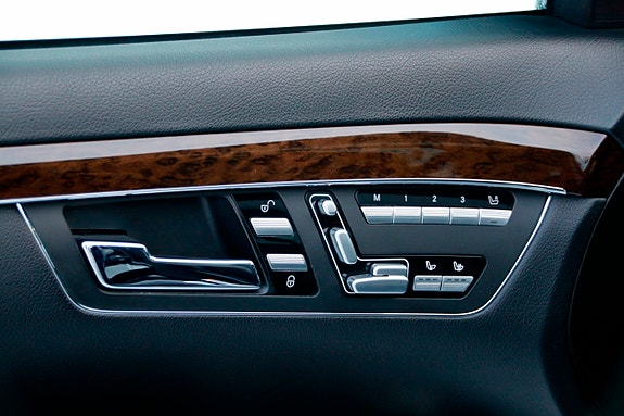 Mercedes-Benz S250 14 of 30