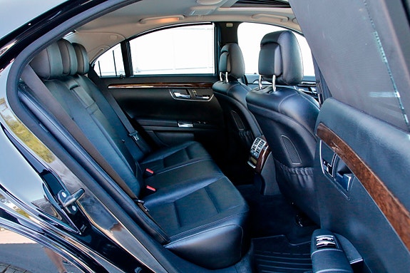 Mercedes-Benz S250 9 of 30