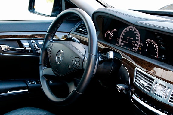 Mercedes-Benz S250 24 of 30