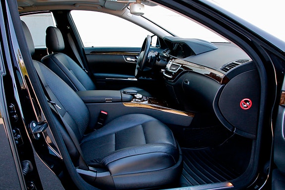 Mercedes-Benz S250 8 of 30