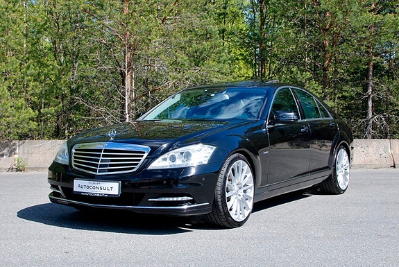 Mercedes-Benz S250 4 of 30