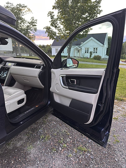 Land Rover Discovery Sport 27 of 30