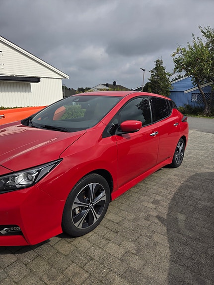 Nissan Leaf 3 of 30