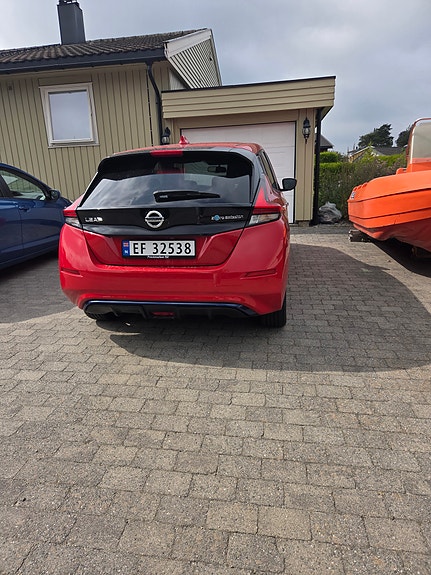 Nissan Leaf 4 of 30