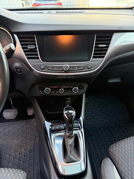 Opel Crossland X 18 of 27