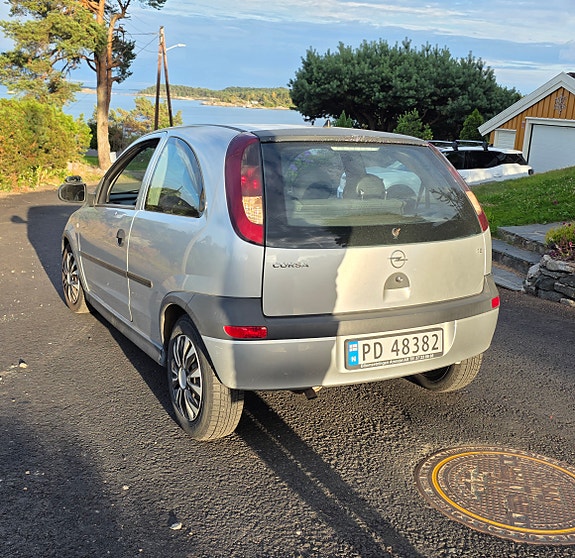 Opel Corsa 4 of 5