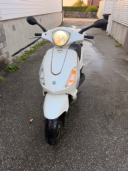 Piaggio Fly 50 4 of 5